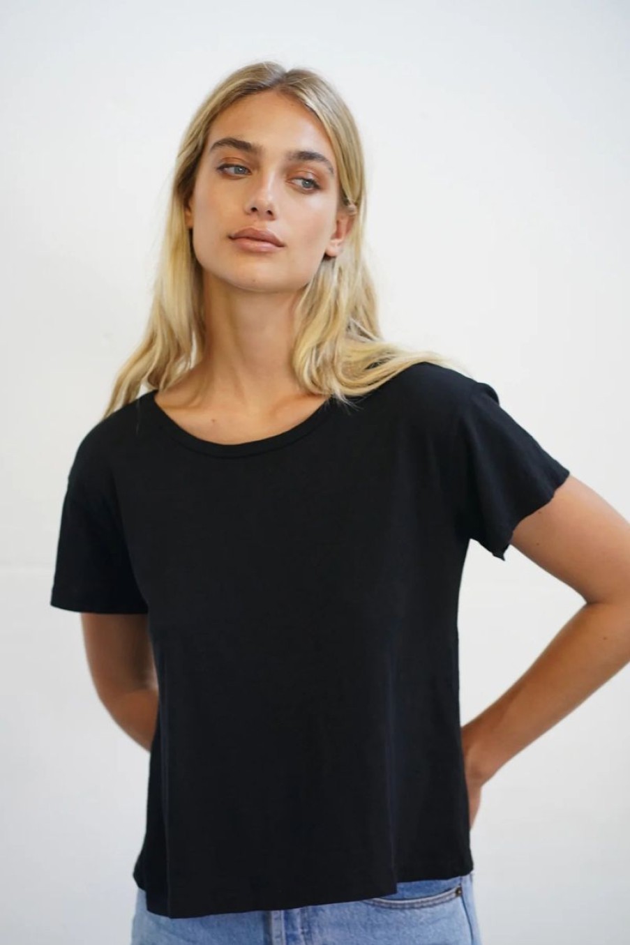 Women LNA Tops | Lna Shaden Crew Neck In Black